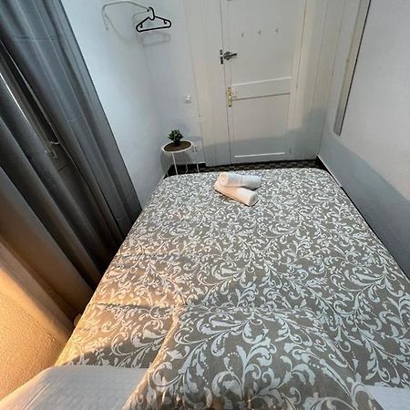 A & M Barcelona Hostal Екстер'єр фото